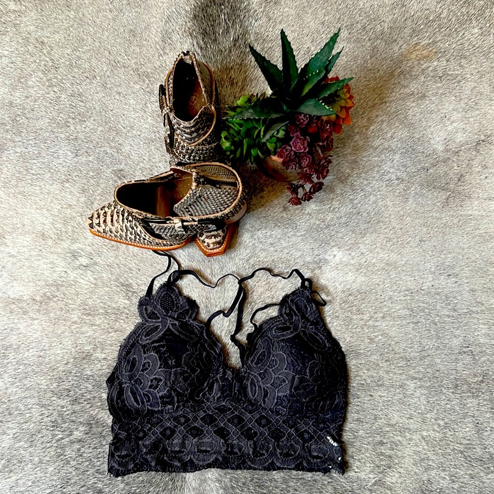 Yahada - Charcoal Gray Bralette